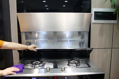 房天下小編逛店:森歌集成灶 帶你領略現代廚房的智能家居生活