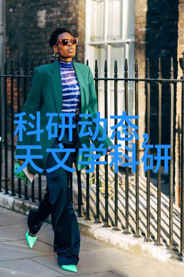 卧室壁纸装修效果图我家墙上这新换的壁纸真心棒