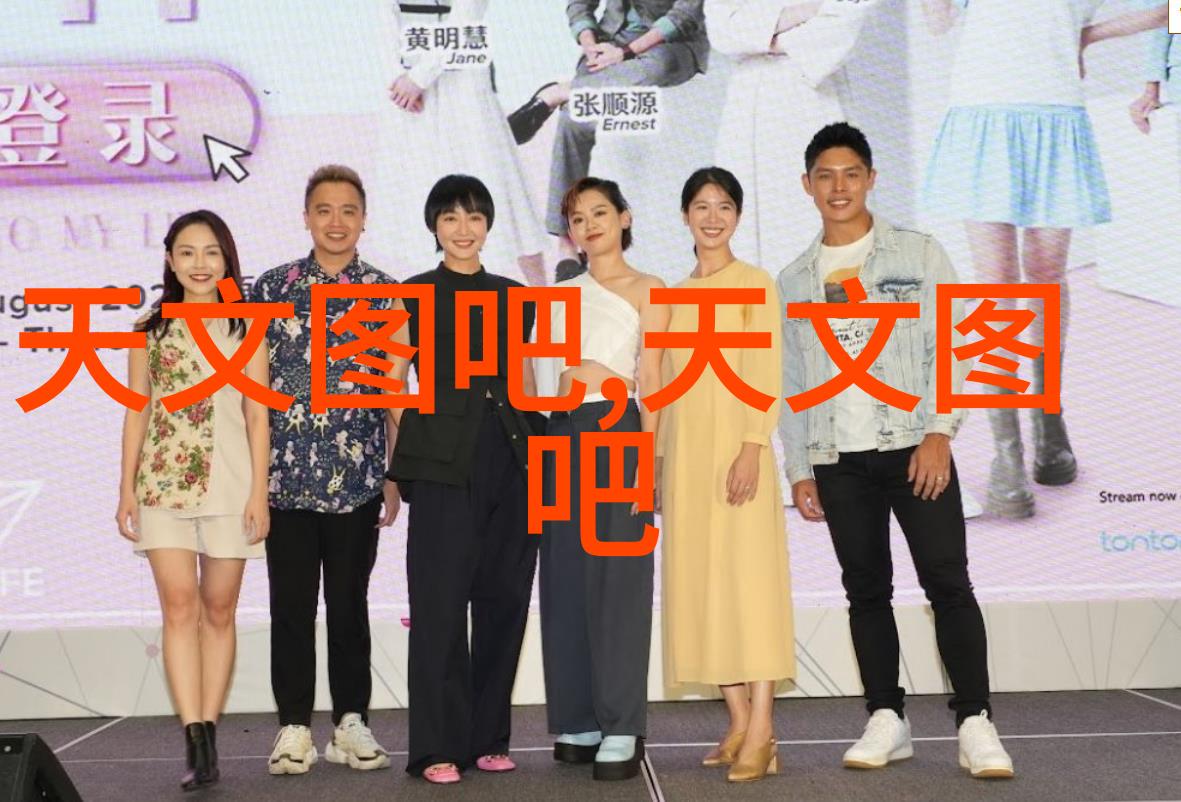 工业吸尘器大型沉默的巨兽在夜幕中醒来城市的每一个角落都将成为它的猎场
