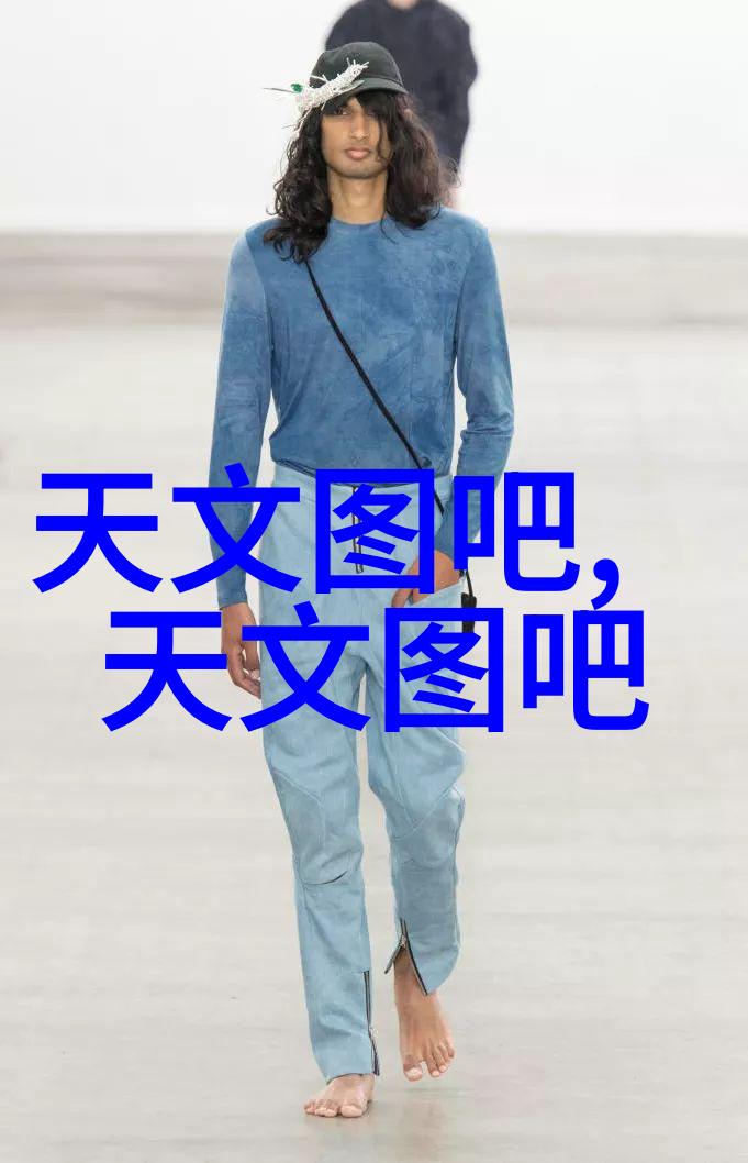 股市狂欢与财经沉思Sina财经的双重奏鸣