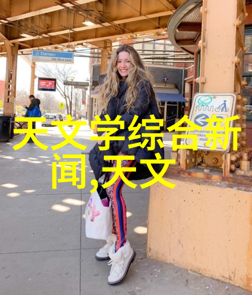 嫡姐PO青灯古风少女轻抚青铜灯笼的温柔瞬间
