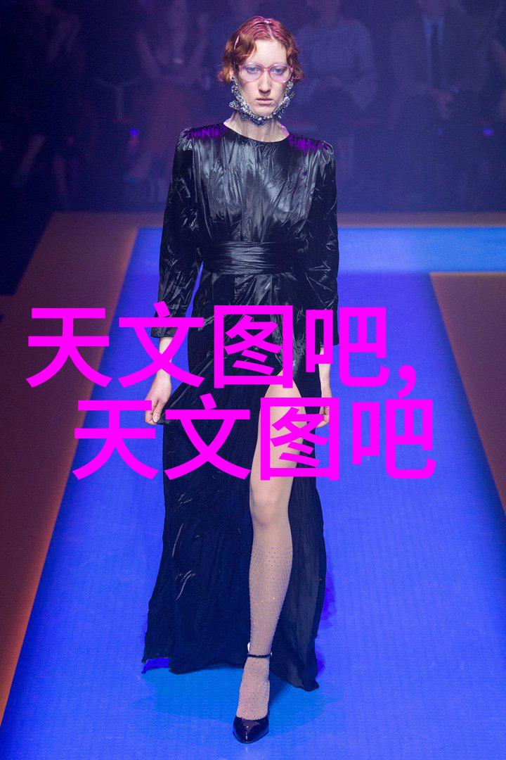 家居美学进门即见的客厅装修效果图