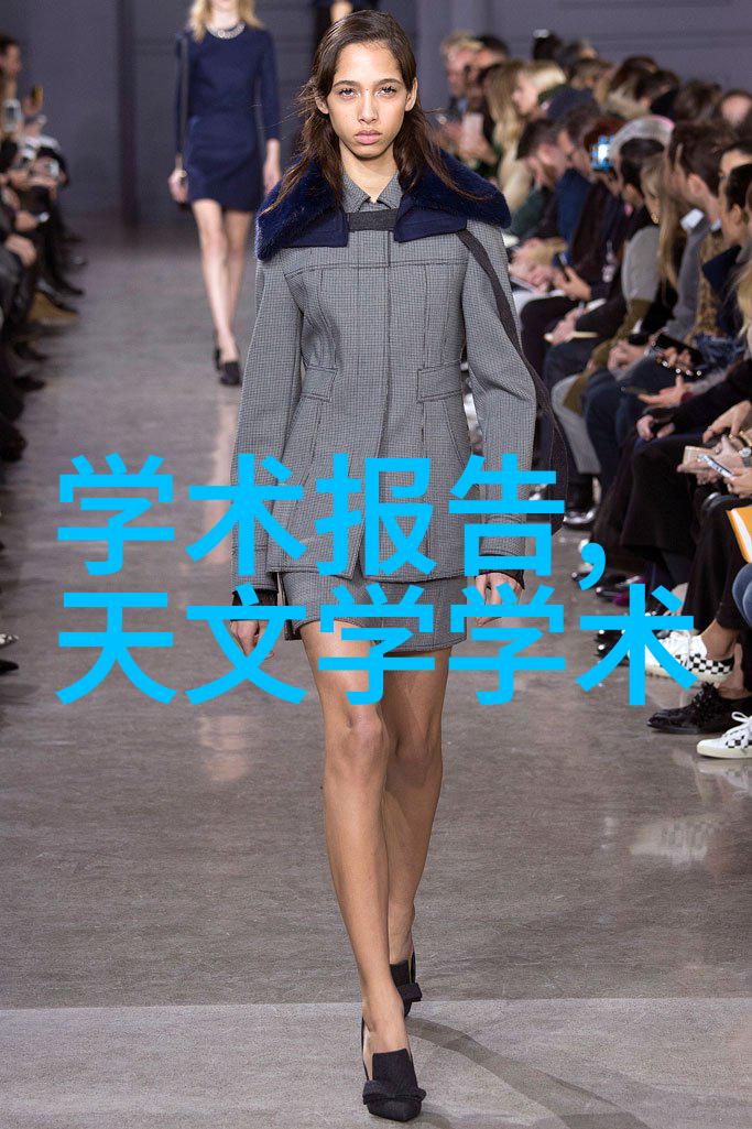 社会中不锈钢柜子制作厂家提供多门衣柜解决员工换衣间储物问题